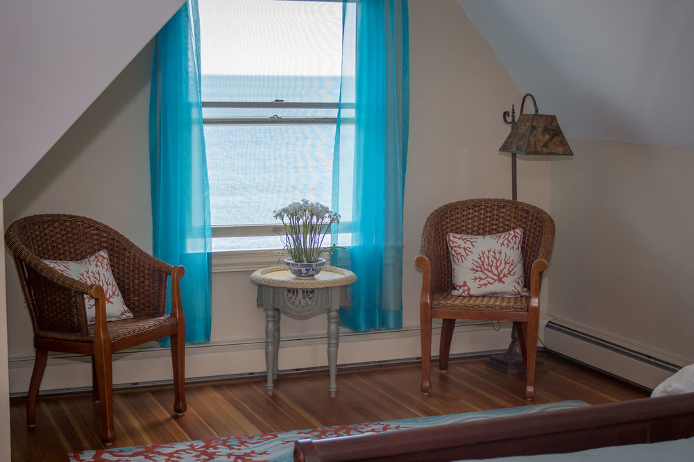 The Shore House Narragansett Exterior photo